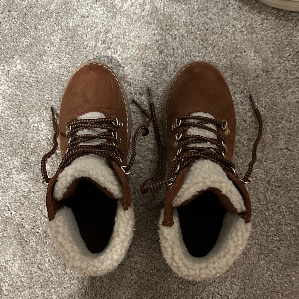 St. John's Bay Brown Kids Boots with White Lining